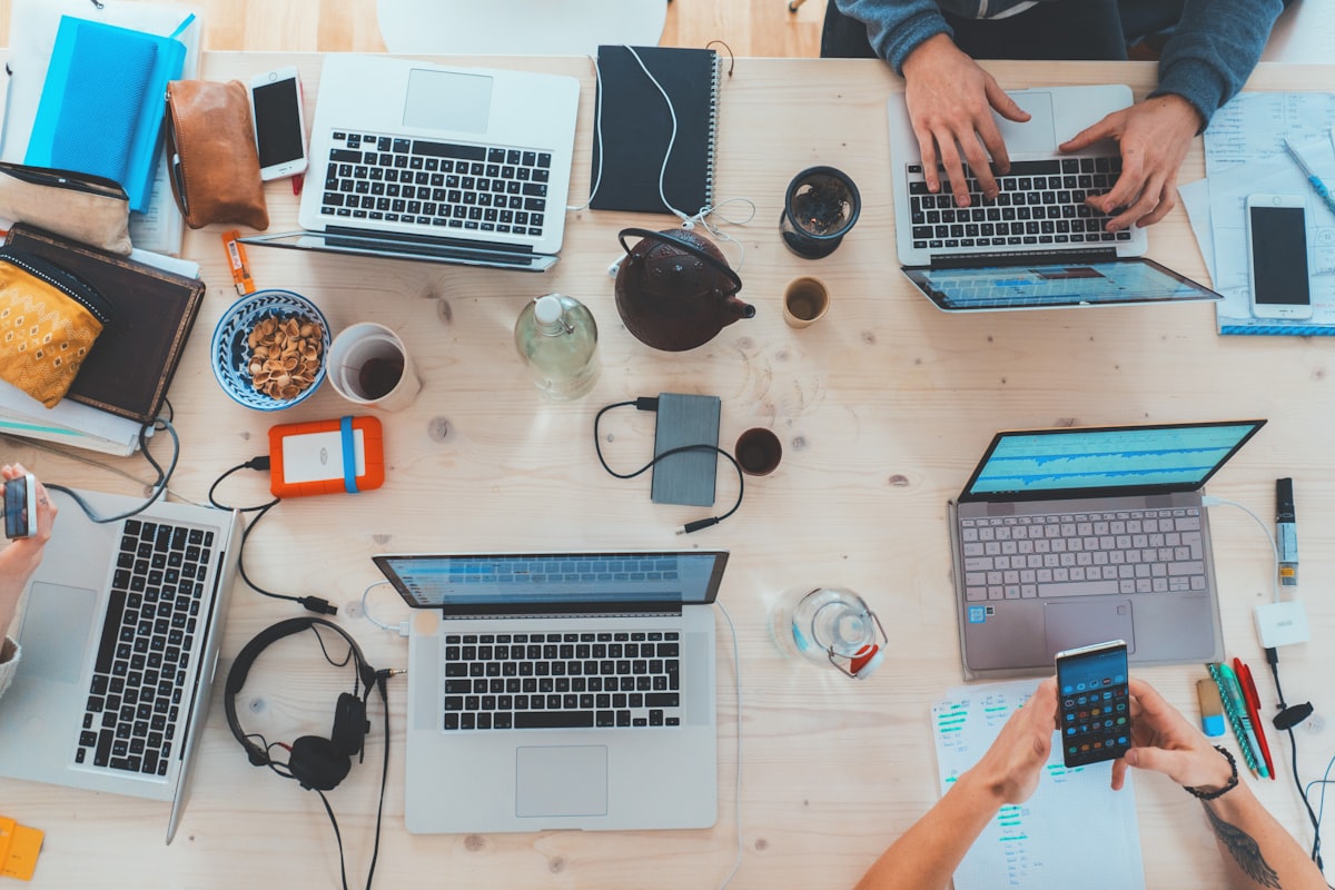 Servicii IT complete pentru afacerea ta